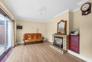 Lounge- click for photo gallery